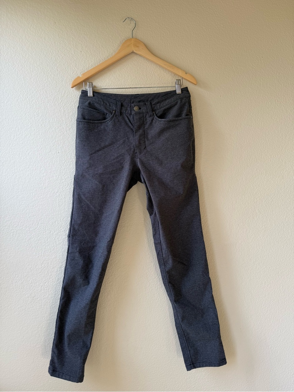 lululemon athletica Men's Skinny Pants - Charcoal Gray